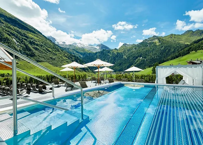 Hotel Berghof Crystal Spa & Sports Tux