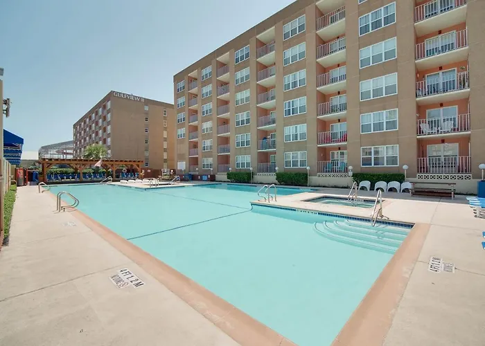 Relaxing Top Floor Corner 2Br Condo With Great View - 3 Minute Walk To The Beach! South Padre Island