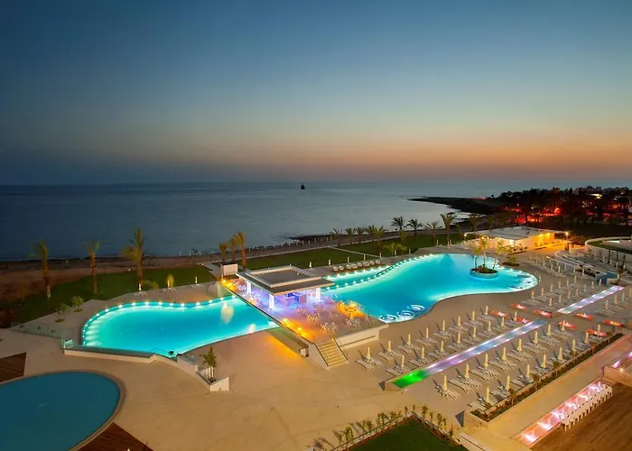 King Evelthon Beach Hotel&Resort Klorakas