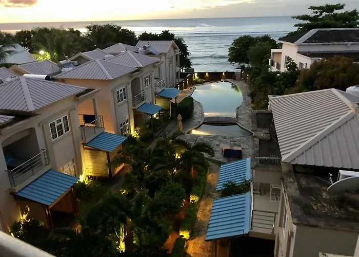 Frangipanier 2 Bedrooms Sea View Penthouse Trou aux Biches