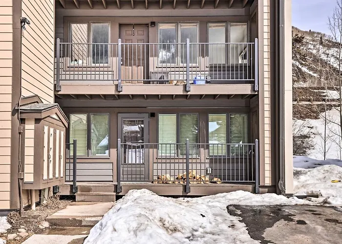 Cozy East Vail Condo ~ 6 Mi To Vail Village!