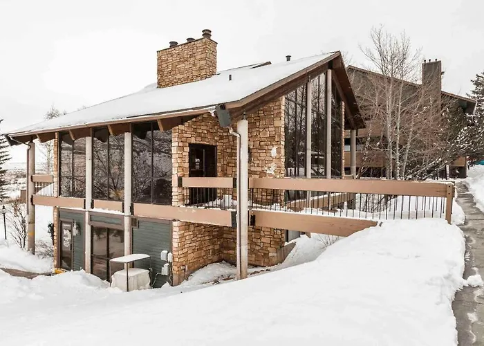 Cozy Top Floor Condo With Mountain Views Park Stadt