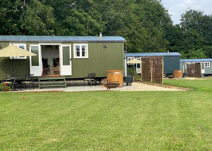 The Bibury - Westwell Downs Shepherd Huts Oxford