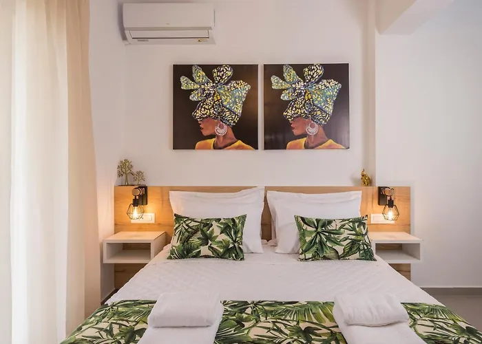 Indigo Blue Seaside Deluxe Apartments Kíssamos
