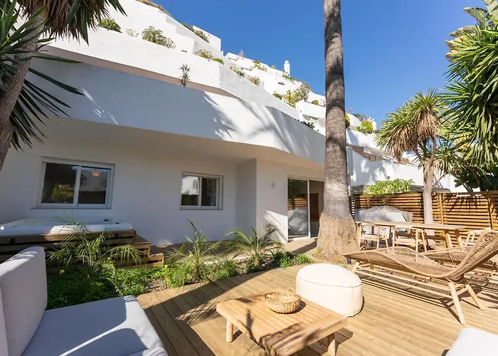 Jardines 38 Beautiful Luxury Family Apartment Marbella