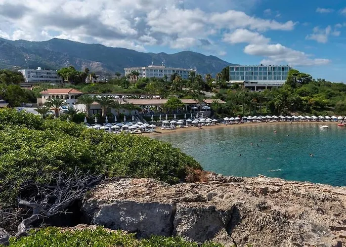 Denizkizi Hotel Karavas 