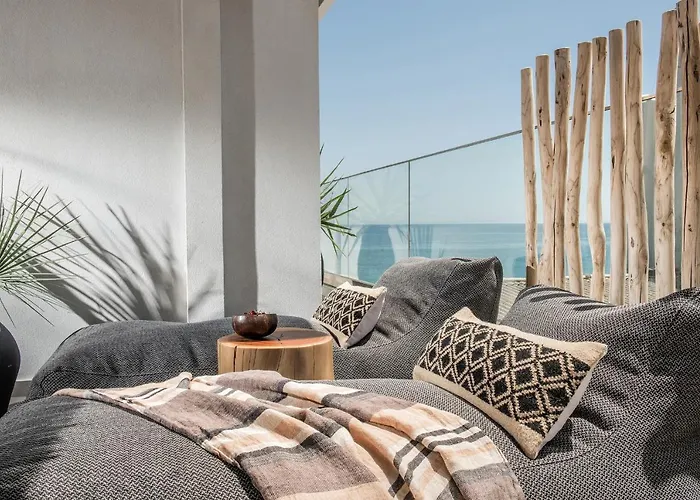 Khroma Luxury Suite 2 Beach Front Apartment Limenas Chersonisou