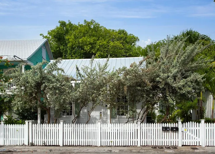 Bahama Gardens - 4 Key West Old Town Vacation Rental Homes - Sleeps 23
