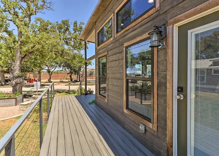 Upscale Tiny Home - Boho-Chic Austin Getaway!