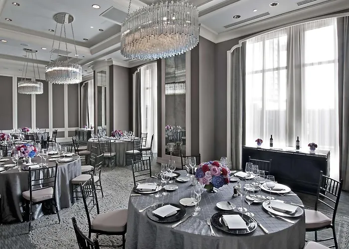 Hotel Waldorf Astoria Chicago