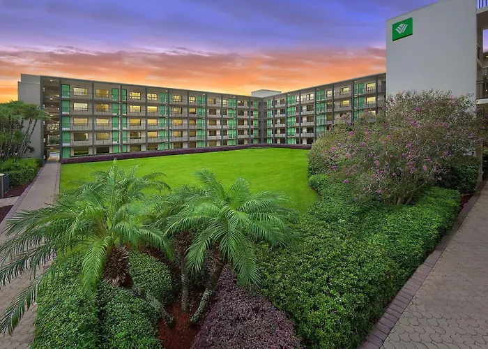 Wyndham Garden Lake Buena Vista Disney Springs® Resort Area