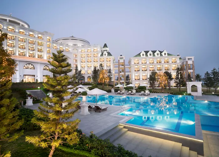 Vinpearl Resort & Spa Hạ Long