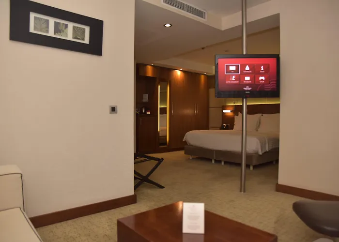 Hotel Crowne Plaza Istanbul Harbiye By Ihg