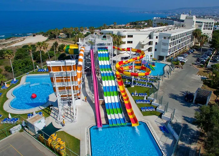 Leonardo Laura Beach & Splash Resort Klorakas