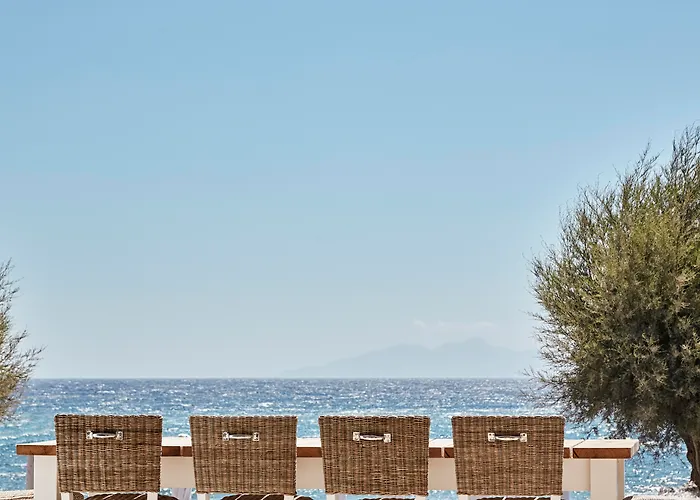 Nikki Beach Resort&Spa Santorini Kamári