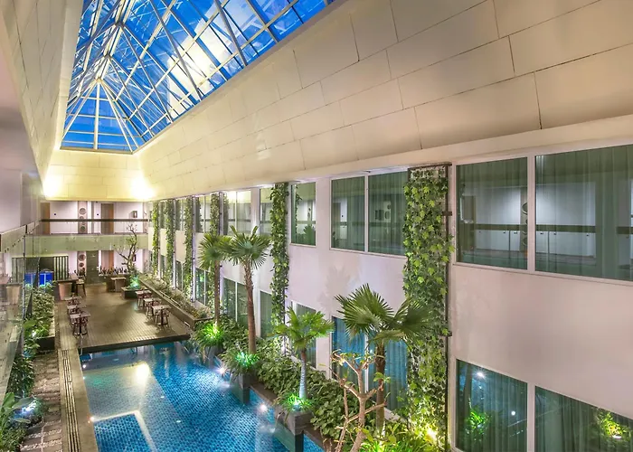 Holiday Inn Bandung Pasteur, an IHG Hotel
