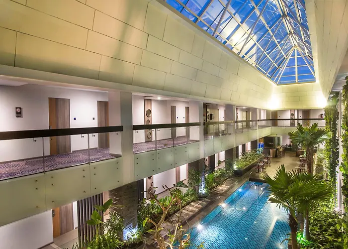 Holiday Inn Bandung Pasteur, an IHG Hotel