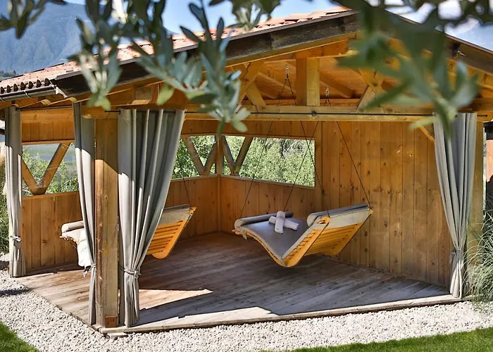 Hotel Weingut Innerleiterhof Schenna