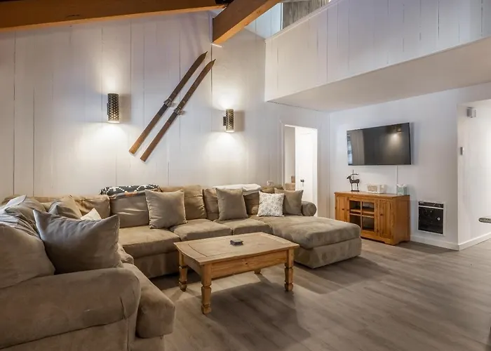 Horizons IV 180 New Luxurious Listing Fully Remodeled 2 Bedrm Plus Loft 2 And A Half Bathrm Sleeps 8 Mammoth Lakes