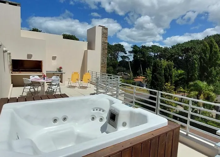 Ferienwohnung Espectacular Penthouse Con Terraza Parrillero Y Jacuzzi Propio, Premiado Por Award Tercer Ano Consecutivo -Edificio Jardins Del Est San Rafael- Punta del Este