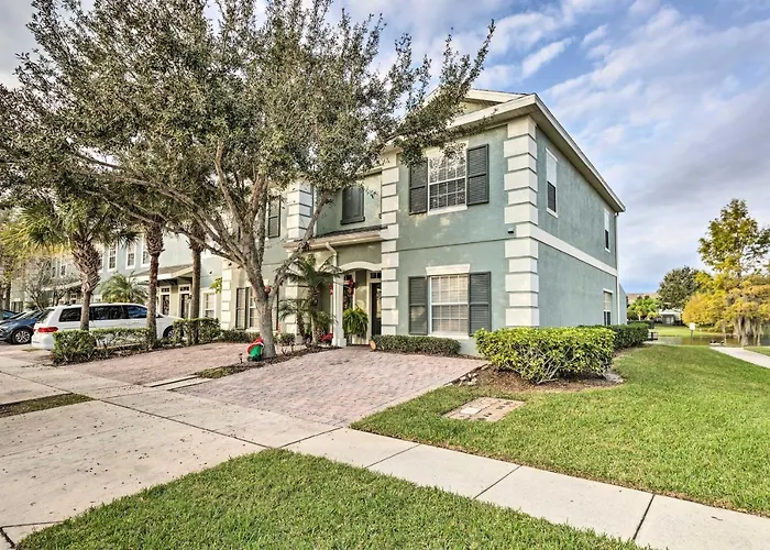 Kissimmee Townhome W/ Pool Access ~ 7 Mi To Disney