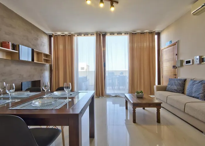 Emerald Court Apartments & Penthouse With Heated Jacuzzi Sliema