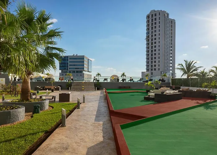 Suites Malecon Cancún