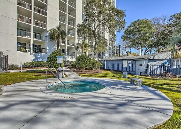 Pool Access Family-Friendly Myrtle Beach Condo