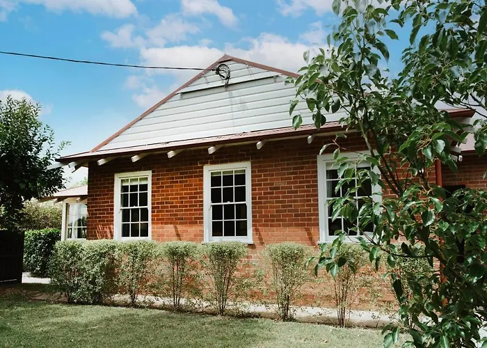 Mortimer Cottage - A Pool Oasis In Heart Of Mudgee