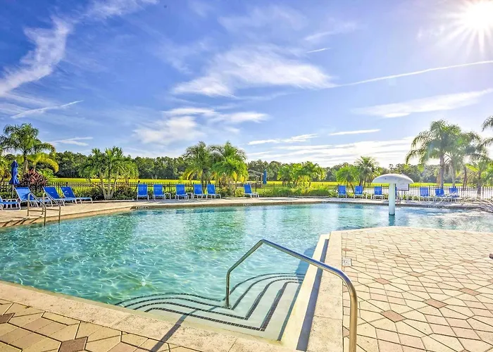 Resort Getaway With Florida Room 14 Mi To Disney! Kissimmee