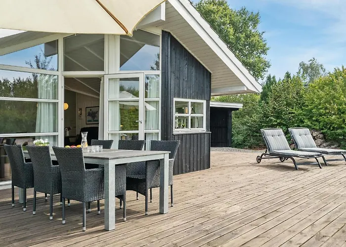 Lovely Home In Dannemare With Sauna Rødby