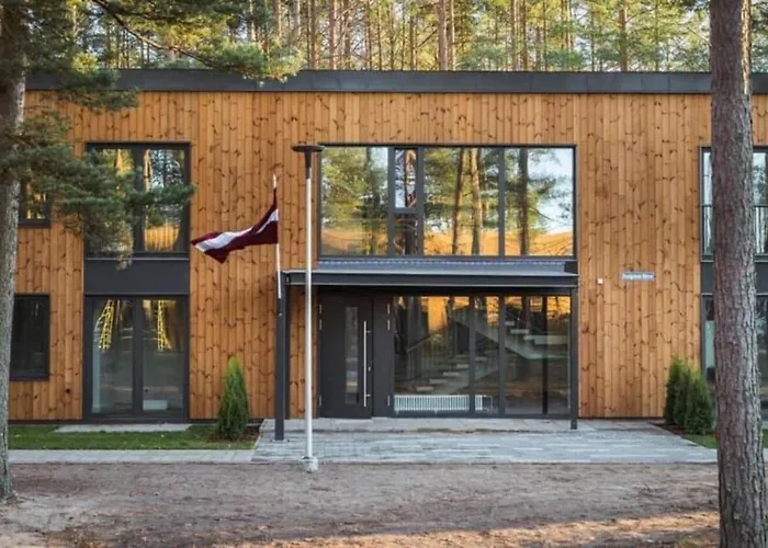 Seaside Apartment Albatross, Spa And Pool For Extra Ķesterciems
