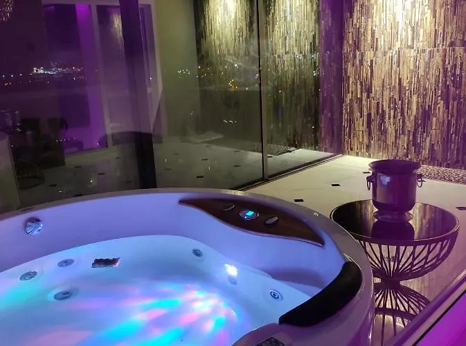 Premium Sky Jacuzzi Apartment Klaipėda