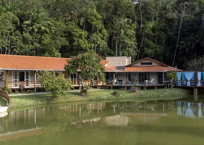 Casa De Campo, Refugio Do Lago Itajaí