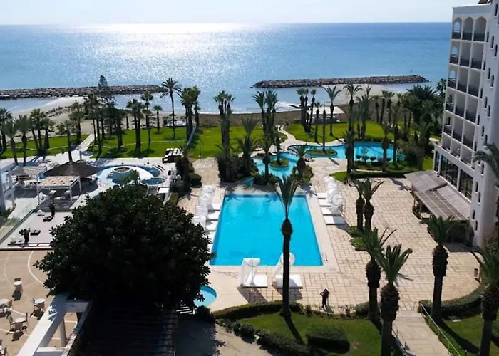 Sandy Beach Hotel & Spa - Ex Sentido Larnaka