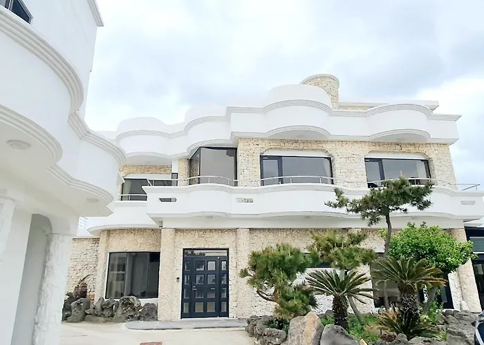 White Castle Pension Jeju