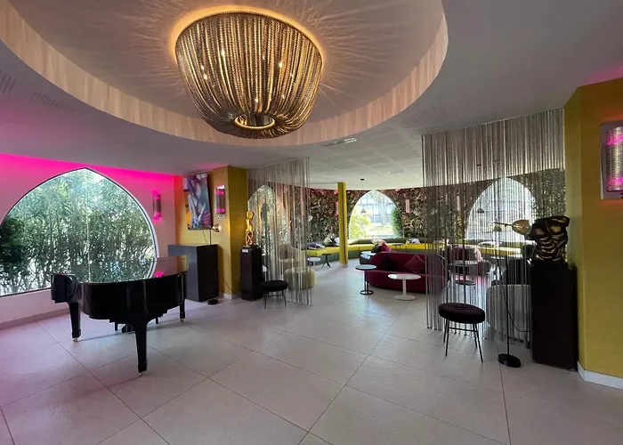 Oz'Inn Hôtel&Spa Agde