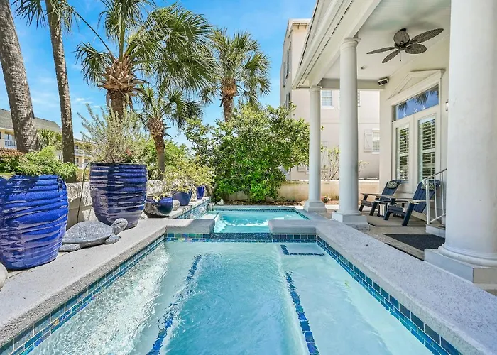 Southern Nights At Destin Pointe Resort