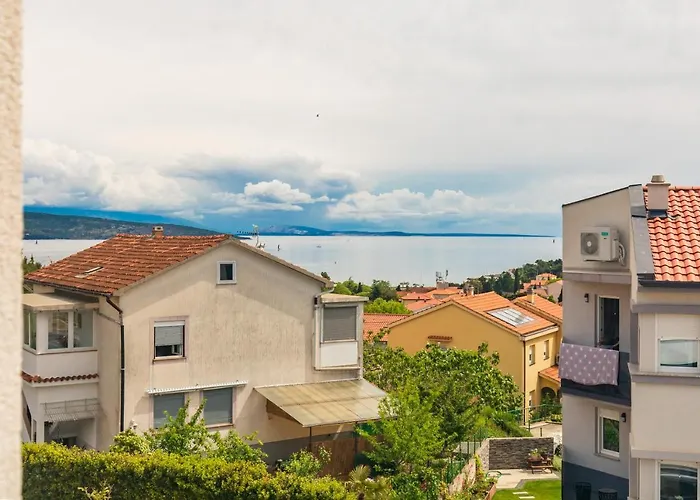 Apartment Krk With Jacuzzi Krk Town