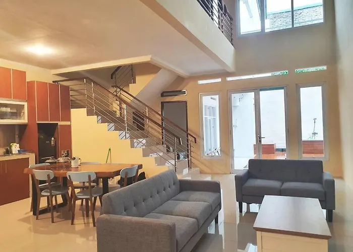 Cozy Villa / Rumah Sejuk City View Bandung