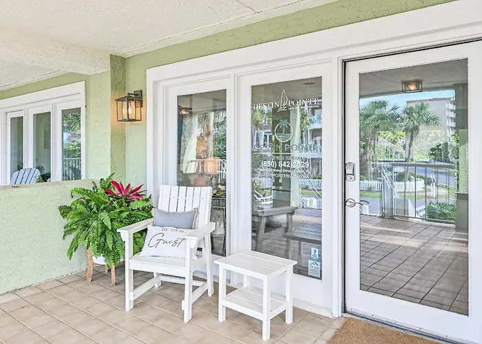Pelican Pointe At Destin Pointe Resort