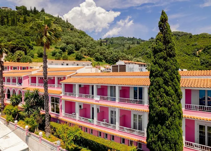 Pink Palace Beach Resort Agios Gordios 