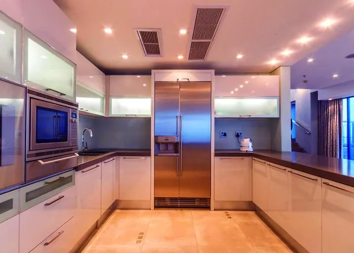 Ferienwohnung Pearls Of Umhlanga Exquisite 3 Level Penthouse Durban