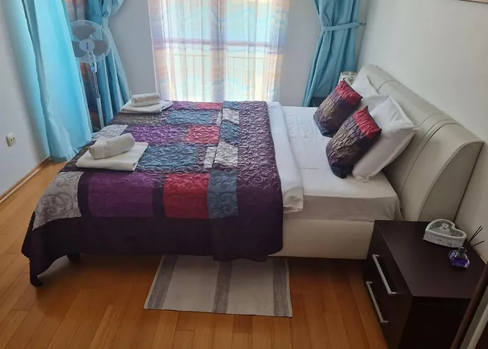 Wonderful 2 Bedroom With Beautiful Views Apartments In Kotor Vista