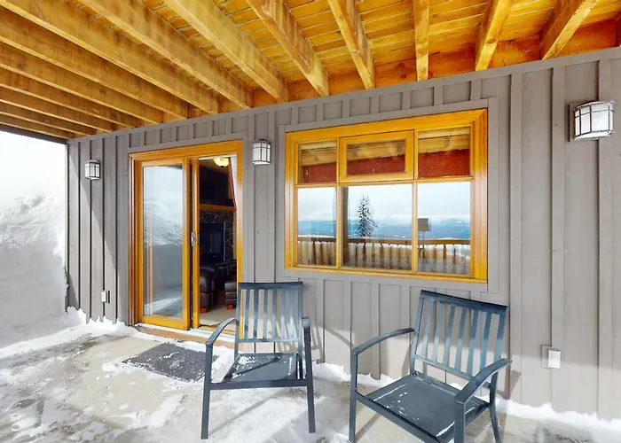 Woodcutter Cabin 16 Big White