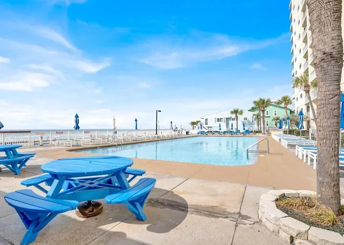 South-Facing Gulf-View Condo W/ Direct Beach Access Sleeps 10! Panama Stadt