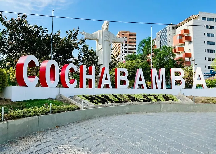 Apartamento De Lujo A Pasos De La Av. America Cochabamba