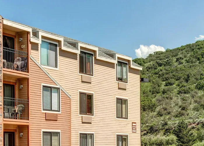 Carriage Condo Park Stadt