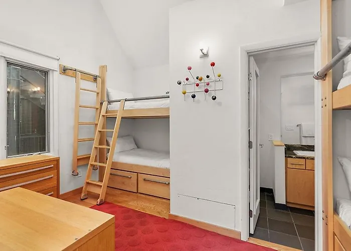 Fifth Avenue Unit 5 Modern & Stylish Condo With A/C And Access To Pool & Hot Tub Aspen