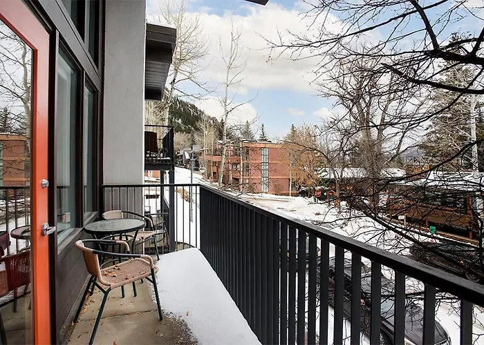 Fifth Avenue Unit 5 Modern & Stylish Condo With A/C And Access To Pool & Hot Tub Aspen
